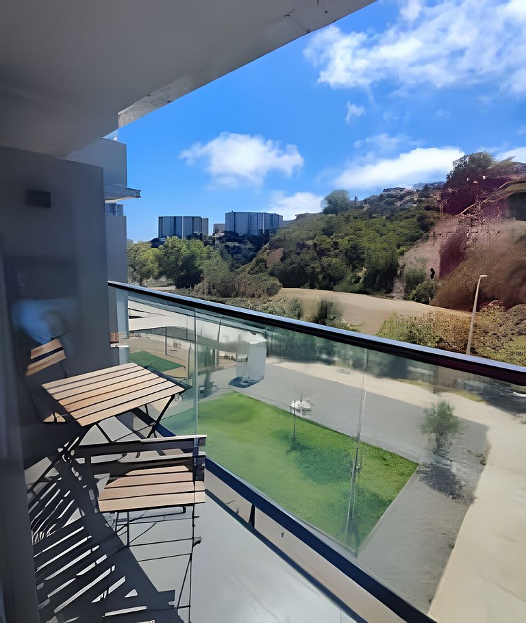 124,Estudio amplio con vista