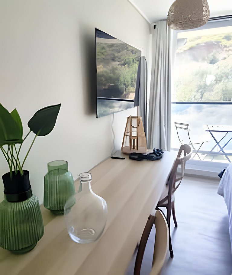 124,Estudio amplio con vista