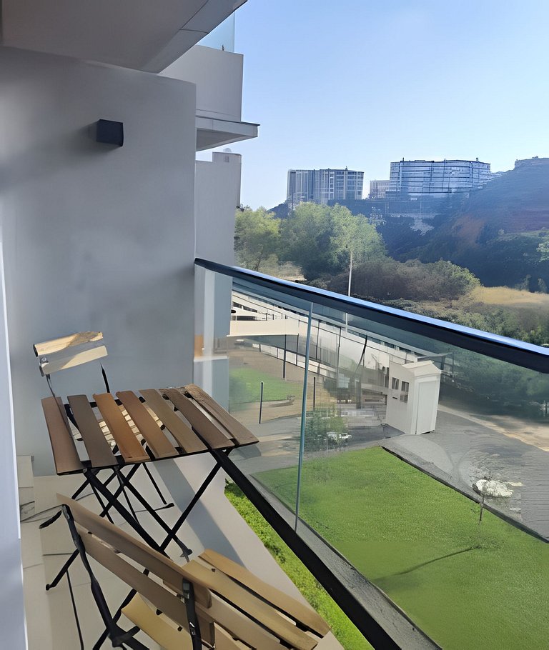 123,Estudio XL con Terraza y Vista