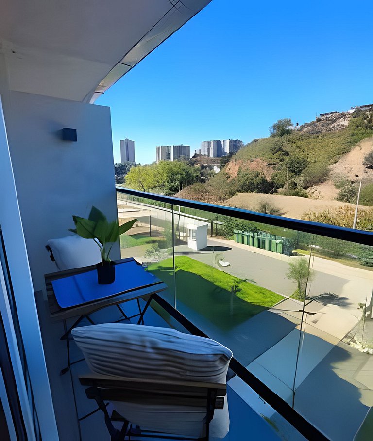123,Estudio XL con Terraza y Vista