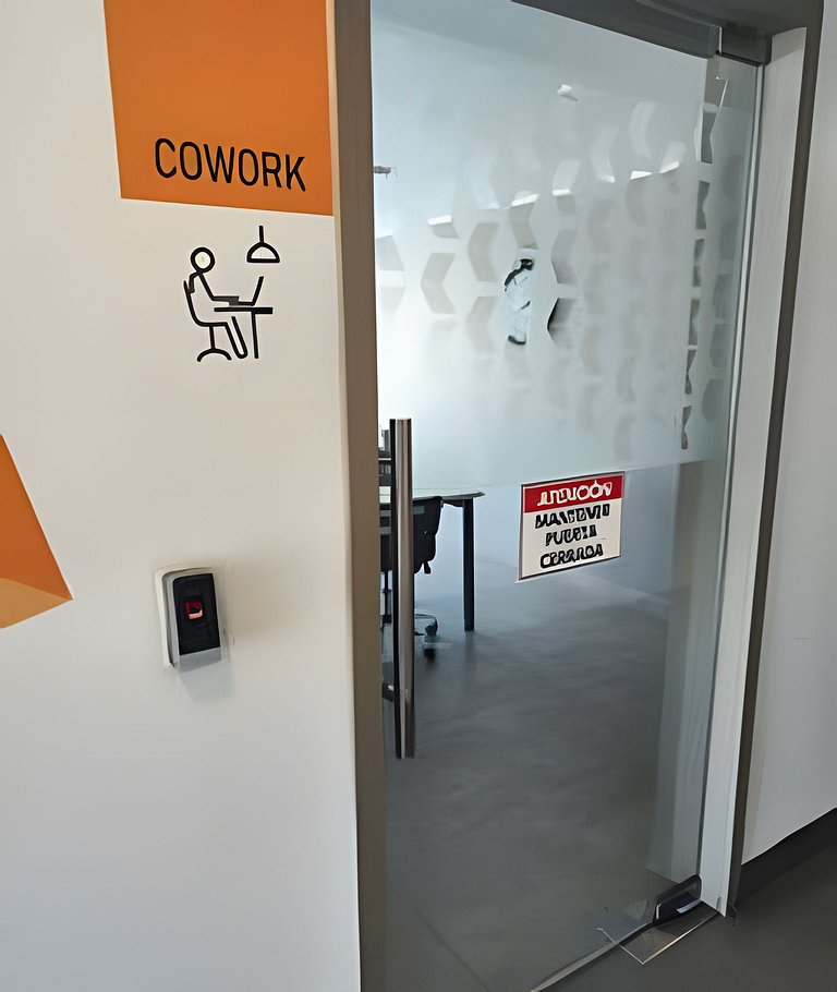 123,Estudio XL con Terraza y Vista